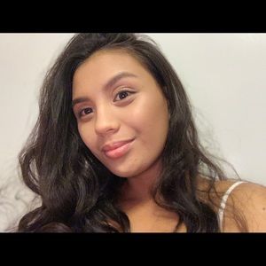 Meet your Posher, Shania